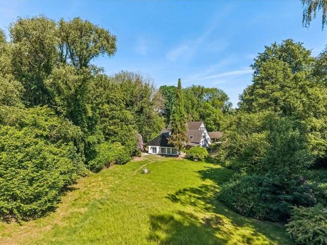 Haus zum Kaufen in Düsseldorf 1.290.000,00 EUR 257 m²