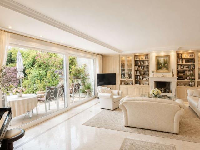 Haus zum Kaufen in Düsseldorf 1.200.000,00 EUR 155 m²