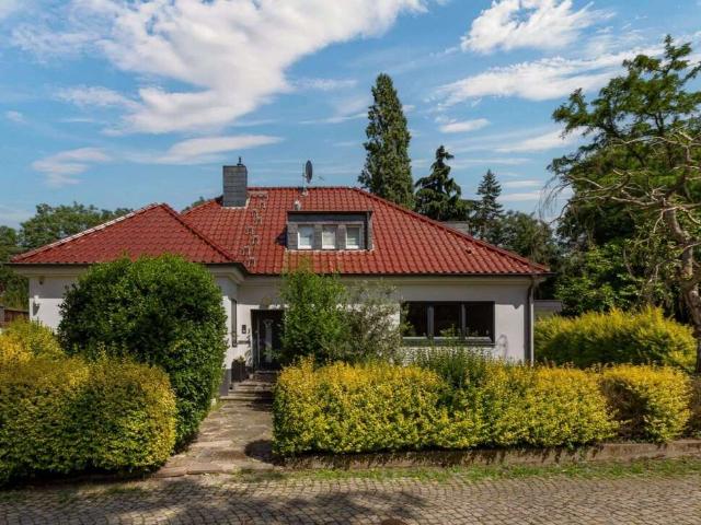 Haus zum Kaufen in Düsseldorf 1.500.000,00 EUR 261.03 m²