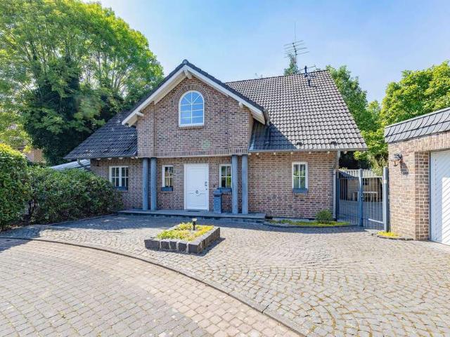 Haus zum Kaufen in Düsseldorf 1.750.000,00 EUR 219 m²