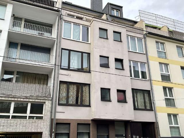 Haus zum Kaufen in Düsseldorf 1.750.000,00 EUR 585 m²