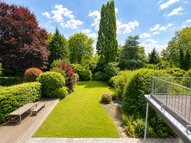 Haus zum Kaufen in Düsseldorf 1.700.000,00 EUR 199 m²