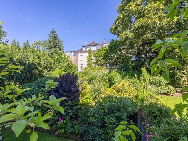 Haus zum Kaufen in Düsseldorf 2.250.000,00 EUR 525 m²