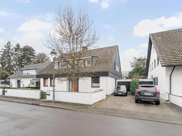 Haus zum Kaufen in Düsseldorf 2.390.000,00 EUR 212 m²