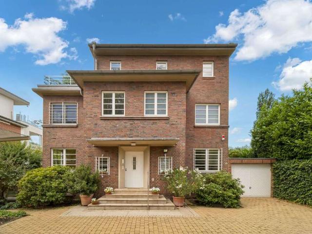 Haus zum Kaufen in Düsseldorf 2.550.000,00 EUR 333 m²