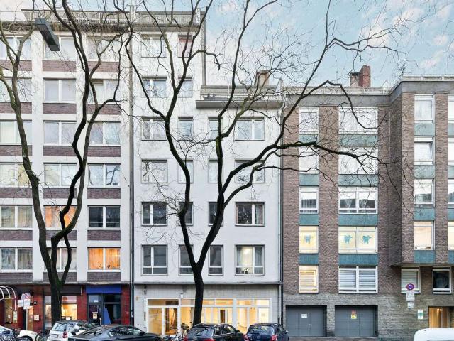 Haus zum Kaufen in Düsseldorf 2.500.000,00 EUR 827 m²