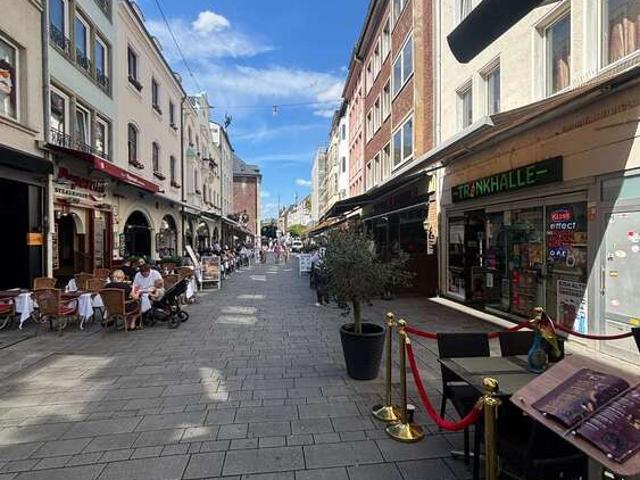 Haus zum Kaufen in Düsseldorf 2.690.000,00 EUR 559 m²