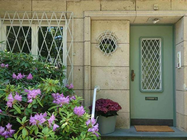 Haus zum Kaufen in Düsseldorf 2.700.000,00 EUR 250 m²