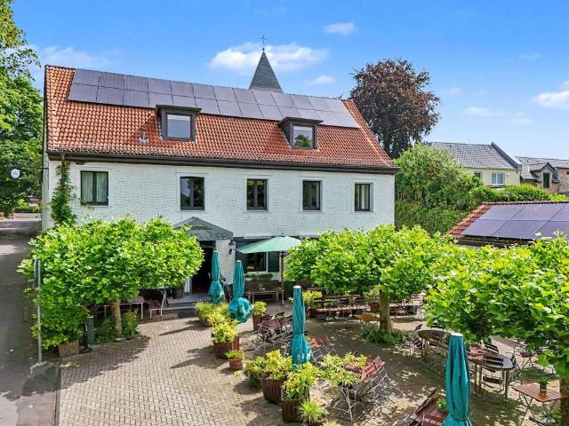 Haus zum Kaufen in Düsseldorf 2.999.000,00 EUR 672 m²