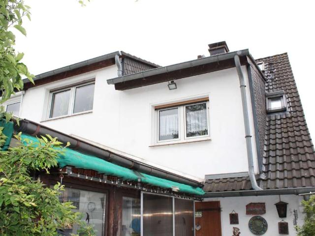 Haus zum Kaufen in Düsseldorf 320.000,00 EUR 128.41 m²