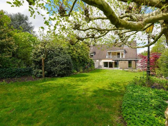Haus zum Kaufen in Düsseldorf Wittlaer 1.450.000,00 EUR 152 m²