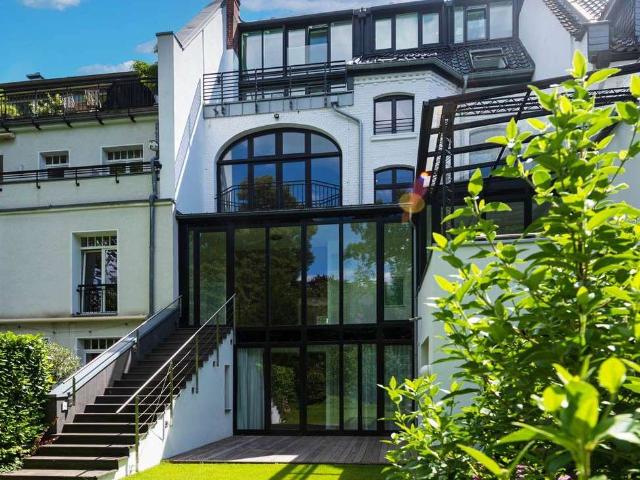 Haus zum Kaufen in Düsseldorf Düsseltal 4.900.000,00 EUR 522 m²