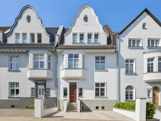 Haus zum Kaufen in Düsseldorf Gerresheim 2.250.000,00 EUR 201 m²