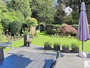 Haus zum Kaufen in Düsseldorf Hassels 849.000,00 EUR 266.25 m²