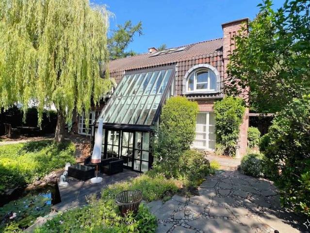 Haus zum Kaufen in Düsseldorf Kalkum 2.100.000,00 EUR 255 m²
