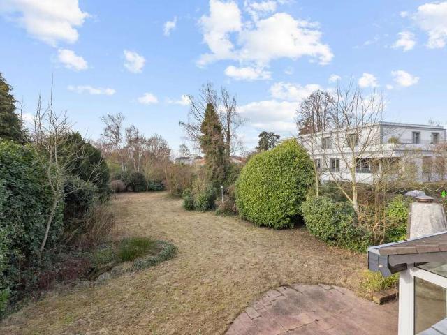Haus zum Kaufen in Düsseldorf Lohausen 1.695.000,00 EUR 168 m²