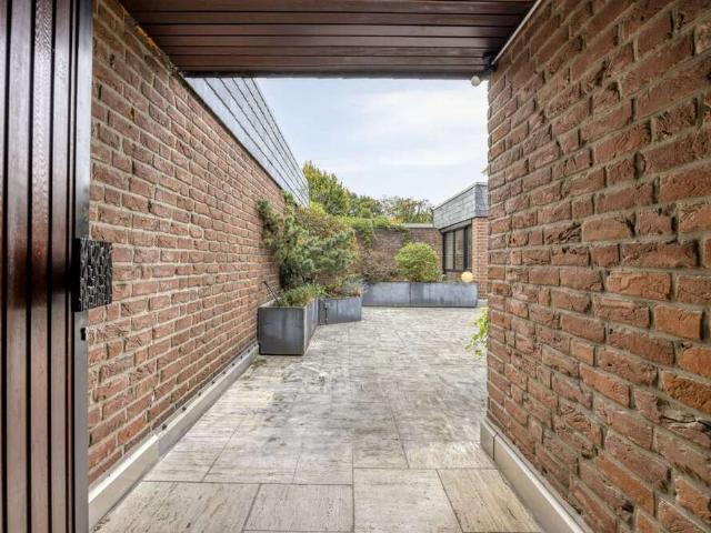 Haus zum Kaufen in Düsseldorf Lörick 825.000,00 EUR 203 m²