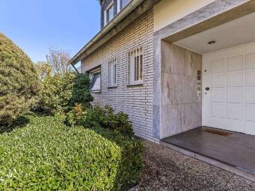 Haus zum Kaufen in Düsseldorf Niederkassel 1.590.000,00 EUR 157 m²