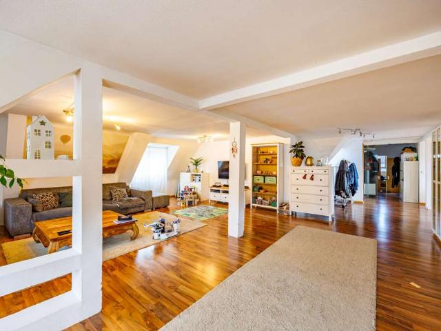 Haus zum Kaufen in Emmendingen 1.050.000,00 EUR 650 m²