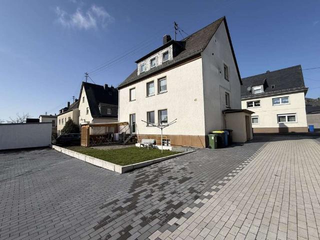 Haus zum Kaufen in Emmelshausen 329.000,00 EUR 234.26 m²