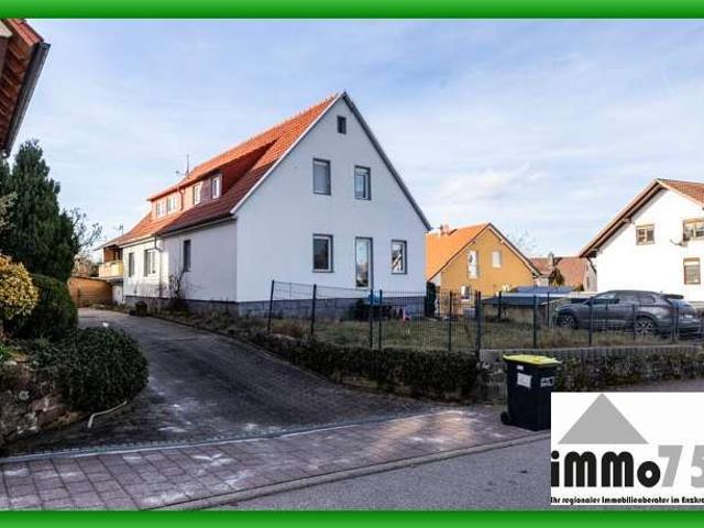 Haus zum Kaufen in Engelsbrand 385.000,00 EUR 193 m²