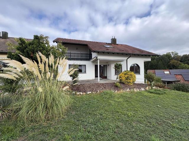 Haus zum Kaufen in Ebersbach 525.000,00 EUR 146.25 m²