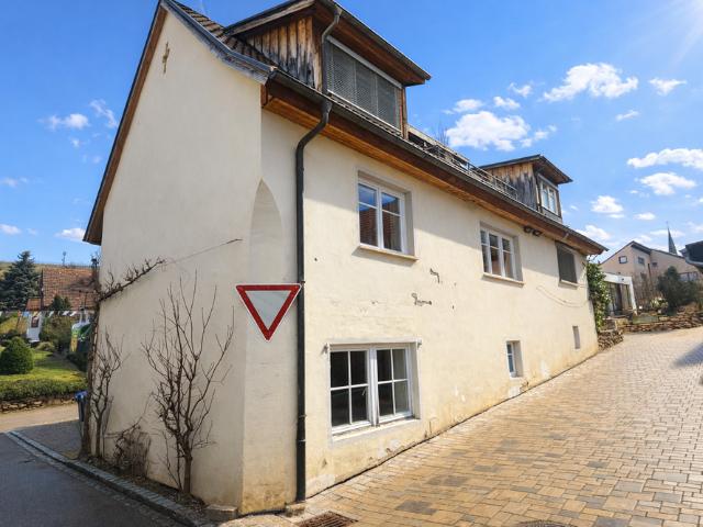 Haus zum Kaufen in Ebringen 599.000,00 EUR 261.92 m²