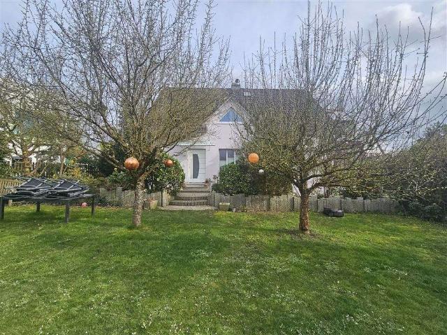 Haus zum Kaufen in Eckental 929.000,00 EUR 250 m²