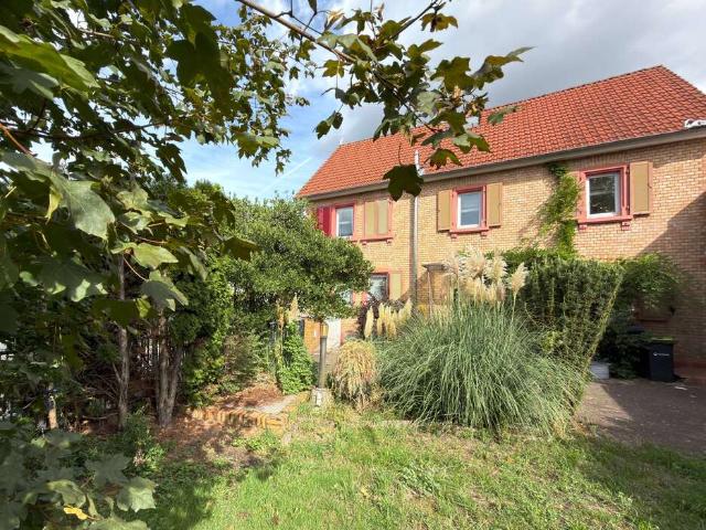 Haus zum Kaufen in Egelsbach 698.000,00 EUR 185.68 m²