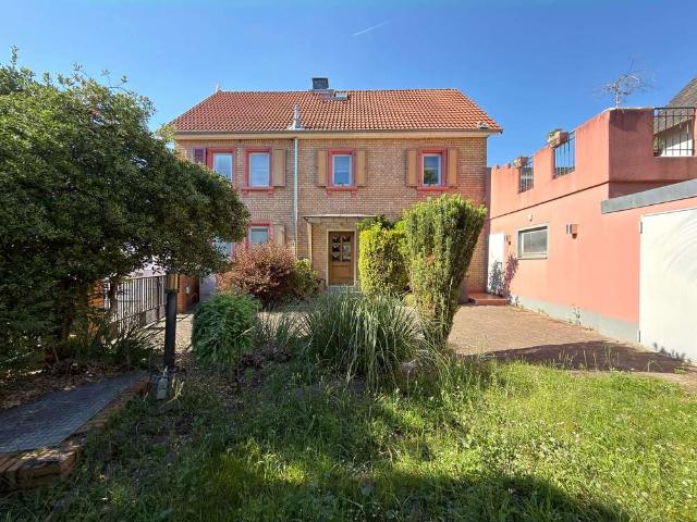 Haus zum Kaufen in Egelsbach 698.000,00 EUR 185.68 m²