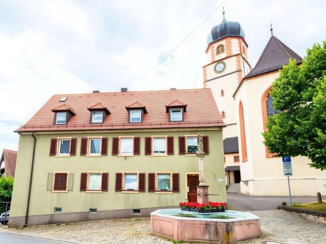 Haus zum Kaufen in Ehrenkirchen 449.000,00 EUR 287 m²