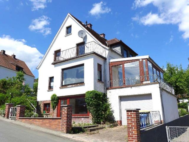 Haus zum Kaufen in Ehringshausen 270.000,00 EUR 197 m²