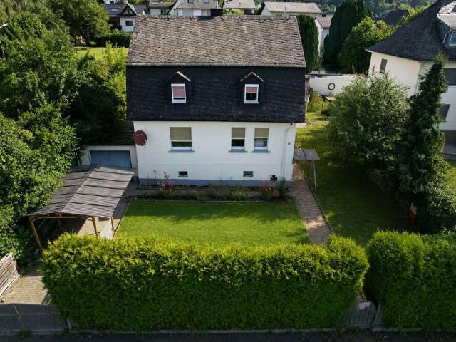 Haus zum Kaufen in Ehringshausen 372.750,00 EUR 208.79 m²