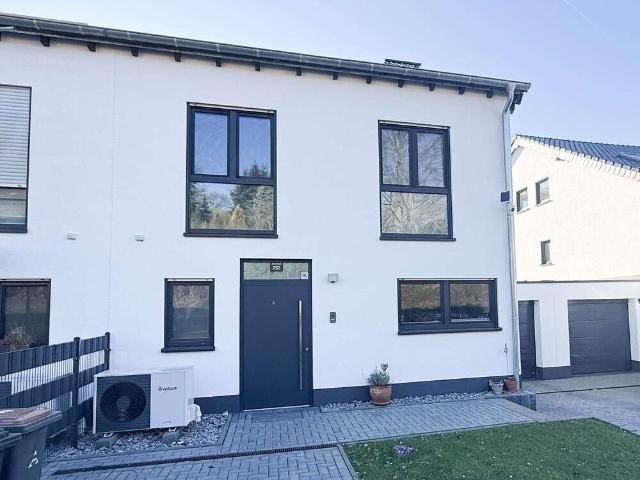 Haus zum Kaufen in Eitorf 569.000,00 EUR 198 m²