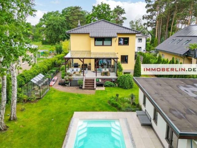 Haus zum Kaufen in Eichwalde 1.099.000,00 EUR 265 m²
