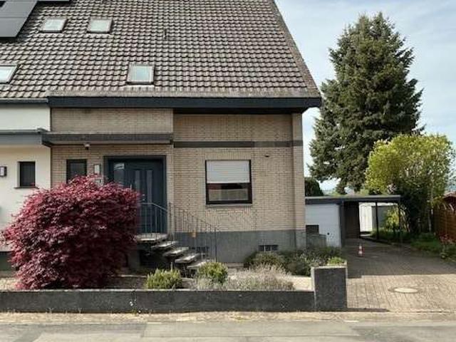 Haus zum Kaufen in Einbeck 256.000,00 EUR 190 m²