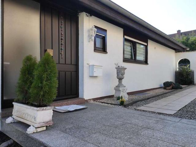 Haus zum Kaufen in Eisenberg 489.000,00 EUR 106 m²