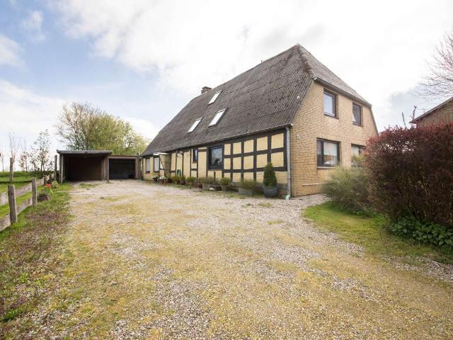 Haus zum Kaufen in Ekenis 298.000,00 EUR 219 m²