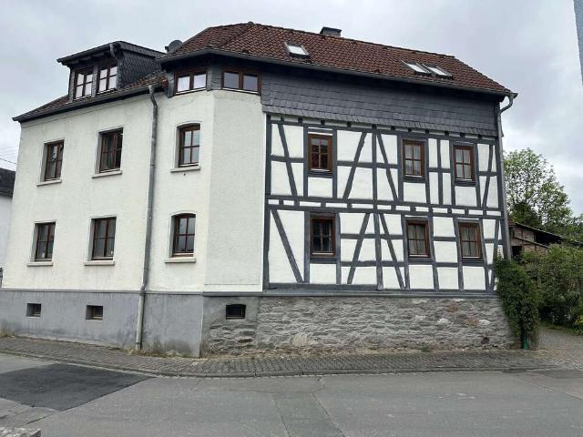 Haus zum Kaufen in Elz 580.000,00 EUR 270 m²