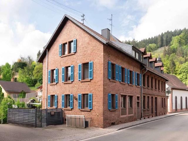 Haus zum Kaufen in Elmstein 250.000,00 EUR 143 m²