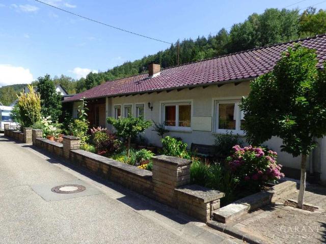 Haus zum Kaufen in Elmstein 320.000,00 EUR 194 m²