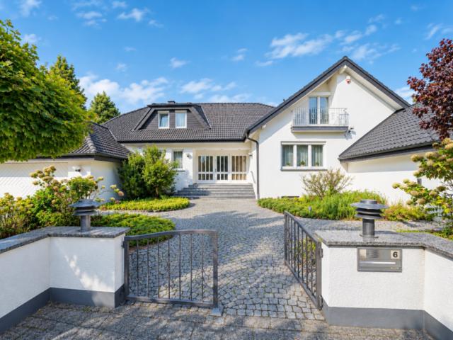 Haus zum Kaufen in Eppertshausen 1.350.000,00 EUR 502.8 m²