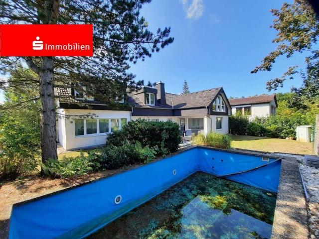 Haus zum Kaufen in Eppstein 1.600.000,00 EUR 775 m²