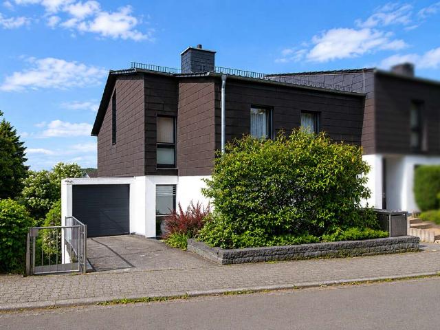 Haus zum Kaufen in Eppstein Niederjosbach 548.000,00 EUR 160 m²