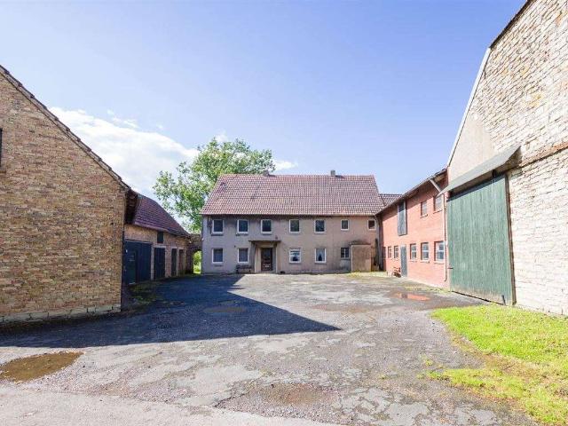 Haus zum Kaufen in Erwitte 450.000,00 EUR 270 m²