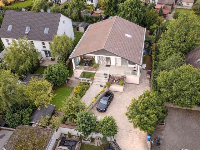 Haus zum Kaufen in Erzhausen 750.000,00 EUR 281.79 m²