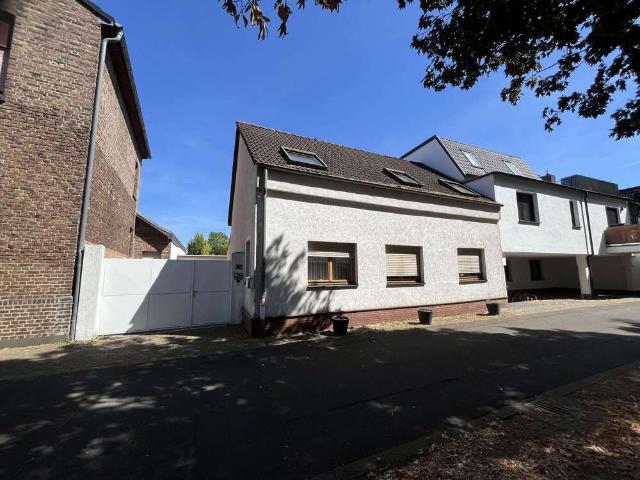 Haus zum Kaufen in Erftstadt 379.000,00 EUR 157 m²