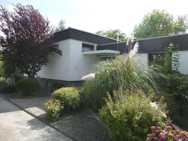 Haus zum Kaufen in Erftstadt 440.000,00 EUR 120.69 m²