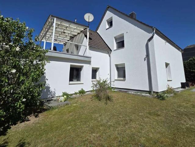 Haus zum Kaufen in Erkrath 799.000,00 EUR 246 m²