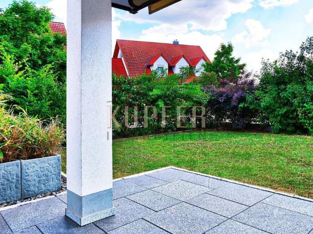 Haus zum Kaufen in Erlangen 1.195.000,00 EUR 215 m²